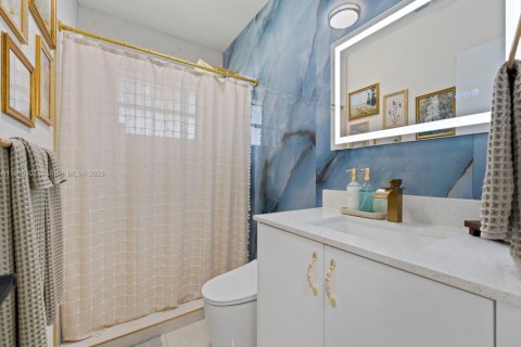 Casa en venta en Homestead, Florida, 3 dormitorios, 117.24 m2 № 1975574 - foto 17