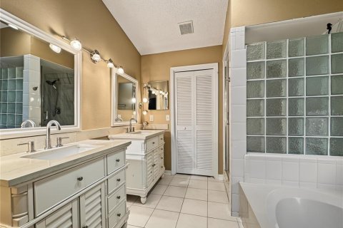 Villa ou maison à louer à Valrico, Floride: 3 chambres, 211.82 m2 № 2380893 - photo 16