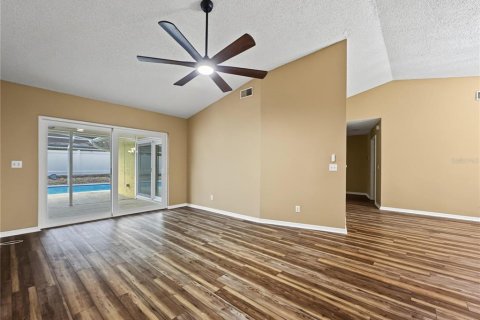 Villa ou maison à louer à Valrico, Floride: 3 chambres, 211.82 m2 № 2380893 - photo 5