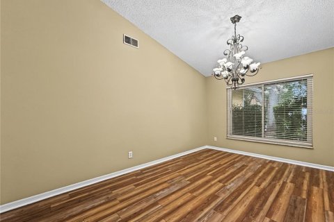 Villa ou maison à louer à Valrico, Floride: 3 chambres, 211.82 m2 № 2380893 - photo 4