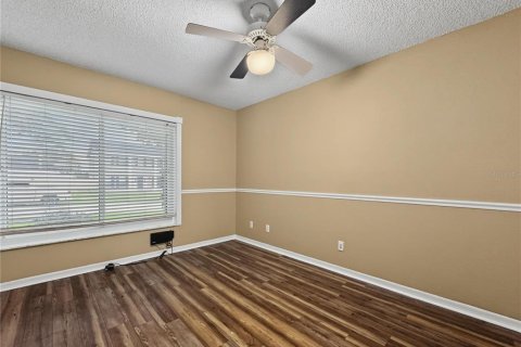 Villa ou maison à louer à Valrico, Floride: 3 chambres, 211.82 m2 № 2380893 - photo 11