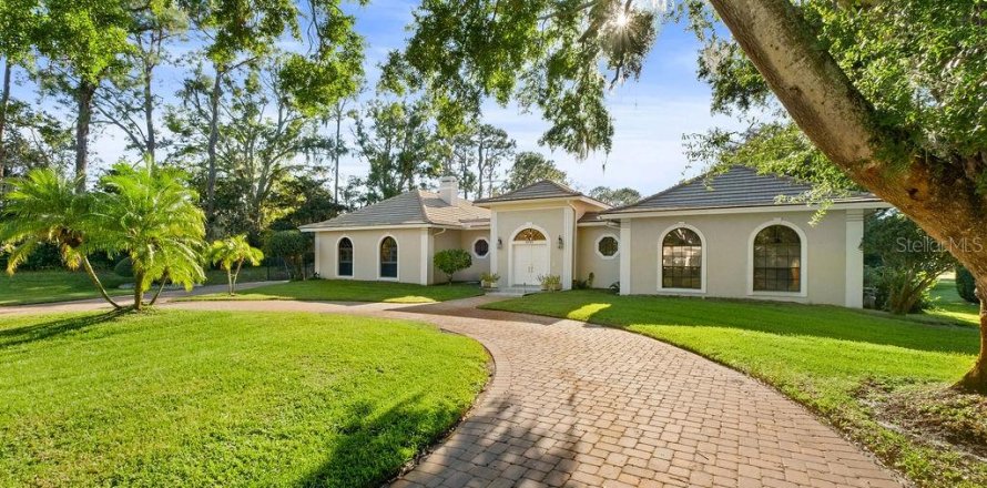 House in Windermere, Florida 5 bedrooms, 438.13 sq.m. № 2197448