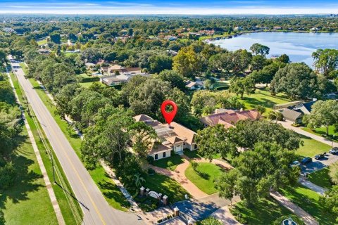 House in Windermere, Florida 5 bedrooms, 438.13 sq.m. № 2197448 - photo 8