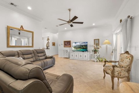 House in Windermere, Florida 5 bedrooms, 438.13 sq.m. № 2197448 - photo 13
