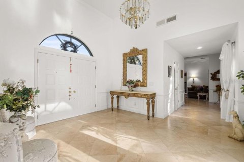 House in Windermere, Florida 5 bedrooms, 438.13 sq.m. № 2197448 - photo 11