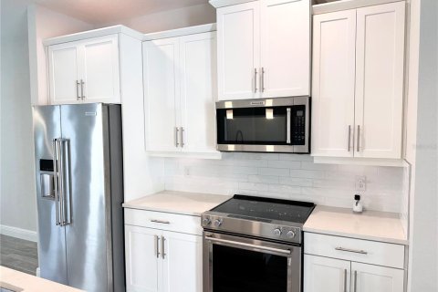 Townhouse in Orlando, Florida 3 bedrooms, 151.06 sq.m. № 1869172 - photo 4