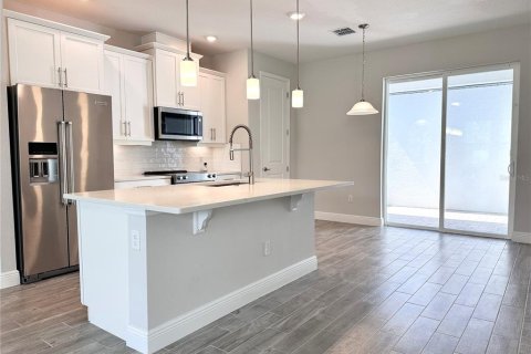 Townhouse in Orlando, Florida 3 bedrooms, 151.06 sq.m. № 1869172 - photo 2