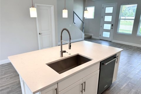 Townhouse in Orlando, Florida 3 bedrooms, 151.06 sq.m. № 1869172 - photo 5