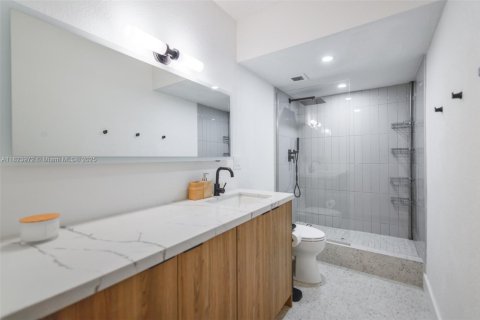 Condominio en venta en Hallandale Beach, Florida, 2 dormitorios, 118.45 m2 № 1790900 - foto 21