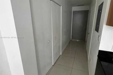 Купить кондоминиум в Майами, Флорида 1 комната, 37.25м2, № 2049991 - фото 10