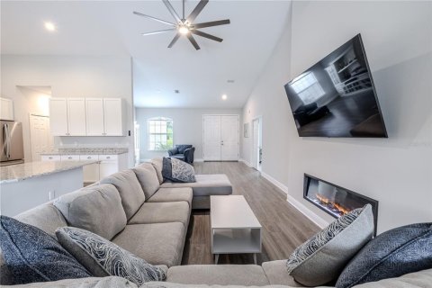 Casa en venta en Thonotosassa, Florida, 4 dormitorios, 282.61 m2 № 1884338 - foto 26