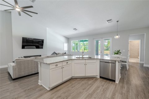 Casa en venta en Thonotosassa, Florida, 4 dormitorios, 282.61 m2 № 1884338 - foto 15