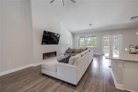 Casa en venta en Thonotosassa, Florida, 4 dormitorios, 282.61 m2 № 1884338 - foto 25