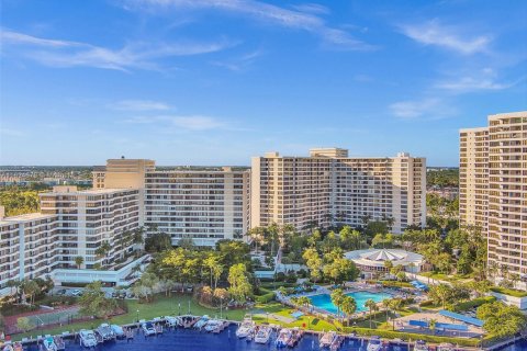 Condominio en venta en Hallandale Beach, Florida, 2 dormitorios, 118.91 m2 № 1271234 - foto 2