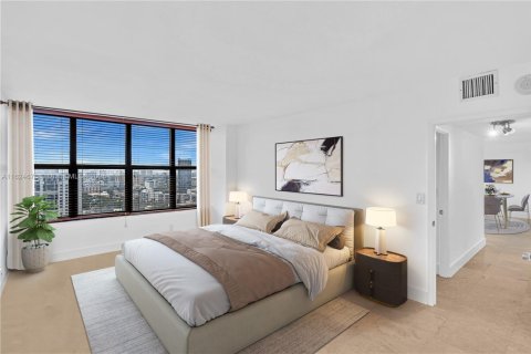 Condominio en venta en Hallandale Beach, Florida, 2 dormitorios, 118.91 m2 № 1271234 - foto 22