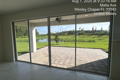 House in Wesley Chapel, Florida 2 bedrooms, 169.73 sq.m. № 1690683 - photo 22