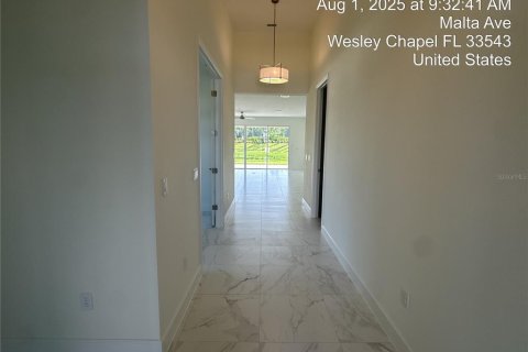 House in Wesley Chapel, Florida 2 bedrooms, 169.73 sq.m. № 1690683 - photo 19