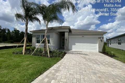 House in Wesley Chapel, Florida 2 bedrooms, 169.73 sq.m. № 1690683 - photo 2