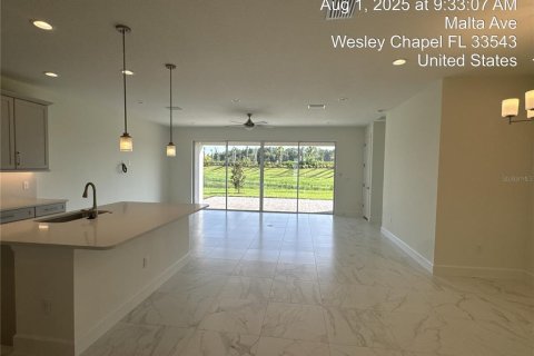 House in Wesley Chapel, Florida 2 bedrooms, 169.73 sq.m. № 1690683 - photo 21
