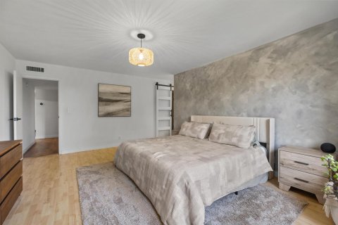 Copropriété à louer à Lauderhill, Floride: 2 chambres, 122.07 m2 № 2263178 - photo 9