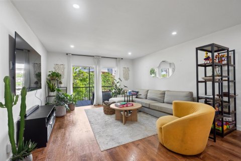 Copropriété à louer à Lauderhill, Floride: 2 chambres, 122.07 m2 № 2263178 - photo 6