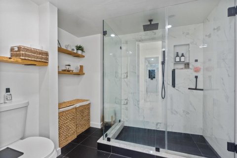 Copropriété à louer à Lauderhill, Floride: 2 chambres, 122.07 m2 № 2263178 - photo 14