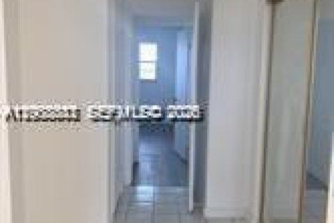 Copropriété à vendre à Aventura, Floride: 1 chambre, 99.03 m2 № 2170880 - photo 3