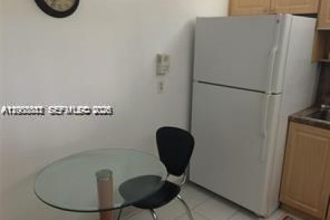 Copropriété à vendre à Aventura, Floride: 1 chambre, 99.03 m2 № 2170880 - photo 5