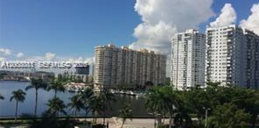 Condo à Aventura, Floride, 1 chambre № 2170880