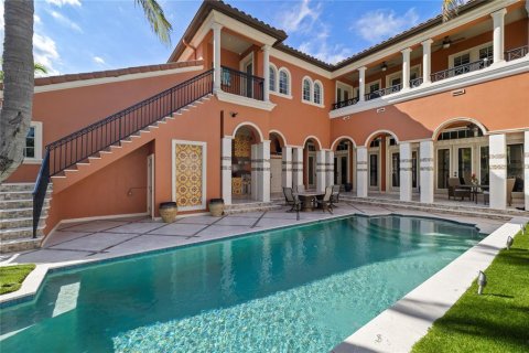 Villa ou maison à vendre à Tampa, Floride: 4 chambres, 472.22 m2 № 2404905 - photo 16