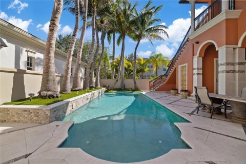 Villa ou maison à vendre à Tampa, Floride: 4 chambres, 472.22 m2 № 2404905 - photo 24