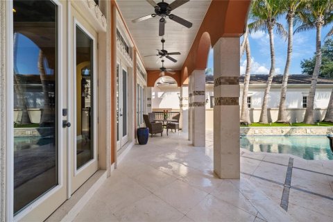 Villa ou maison à vendre à Tampa, Floride: 4 chambres, 472.22 m2 № 2404905 - photo 19