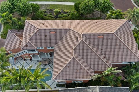 Villa ou maison à vendre à Tampa, Floride: 4 chambres, 472.22 m2 № 2404905 - photo 12