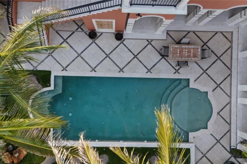 Villa ou maison à vendre à Tampa, Floride: 4 chambres, 472.22 m2 № 2404905 - photo 4