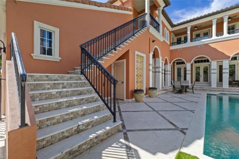 Villa ou maison à vendre à Tampa, Floride: 4 chambres, 472.22 m2 № 2404905 - photo 15