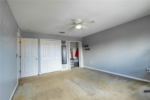 House in Winter Haven, Florida 4 bedrooms, 259.94 sq.m. № 1876125 - photo 16