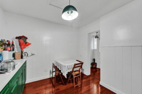 Propiedad comercial en venta en Miami, Florida, 131.46 m2 № 1891341 - foto 27