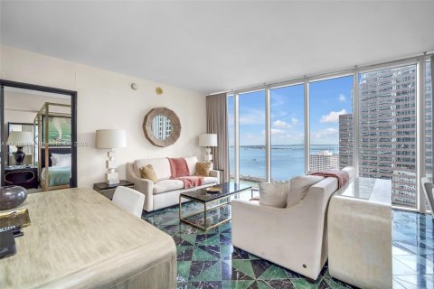 Condo in Miami, Florida, 2 bedrooms  № 1863216 - photo 3