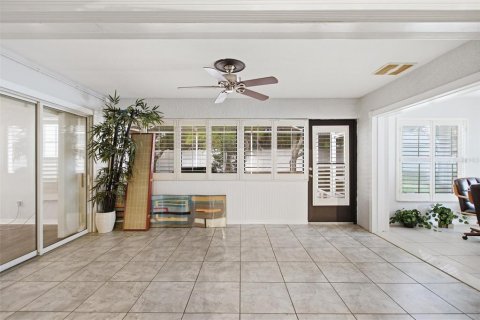 House in Ocala, Florida 3 bedrooms, 153.1 sq.m. № 2227174 - photo 8