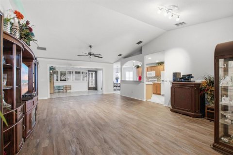 House in Ocala, Florida 3 bedrooms, 153.1 sq.m. № 2227174 - photo 6