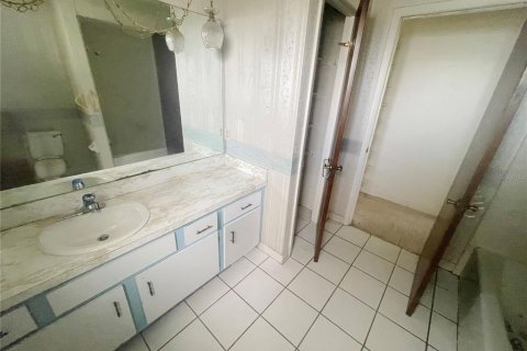Casa en venta en Lakeland, Florida, 3 dormitorios, 202.43 m2 № 1899732 - foto 5