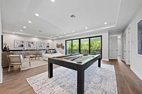 House in Palm Beach Gardens, Florida 5 bedrooms, 480.03 sq.m. № 2177573 - photo 19