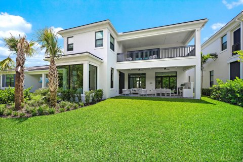 House in Palm Beach Gardens, Florida 5 bedrooms, 480.03 sq.m. № 2177573 - photo 22