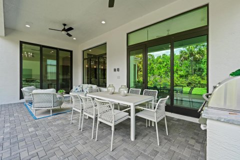 House in Palm Beach Gardens, Florida 5 bedrooms, 480.03 sq.m. № 2177573 - photo 24