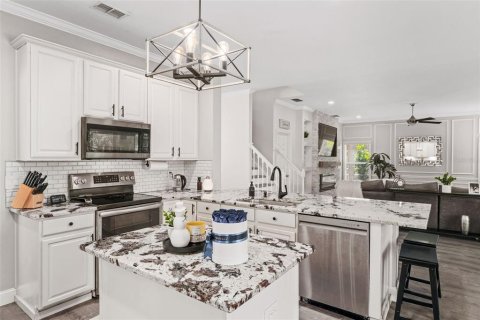 House in Longwood, Florida 6 bedrooms, 322.74 sq.m. № 1876694 - photo 5