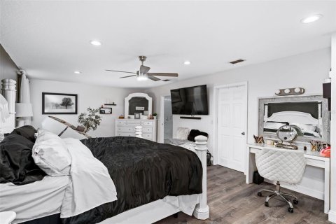 House in Longwood, Florida 6 bedrooms, 322.74 sq.m. № 1876694 - photo 23