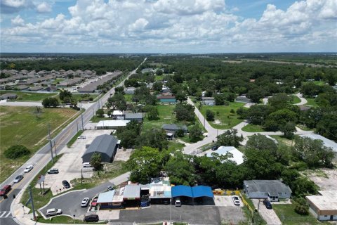 Commercial property in Winter Haven, Florida 170.01 sq.m. № 1819301 - photo 4