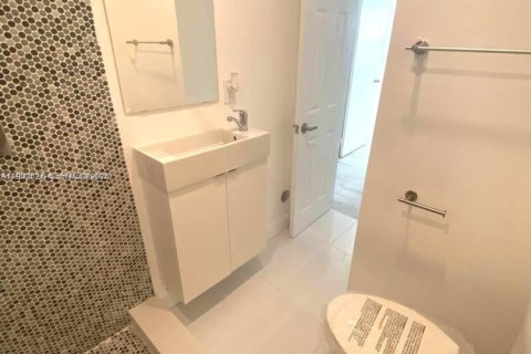 Снять в аренду виллу или дом в Помпано-Бич, Флорида 3 спальни, 95.88м2, № 2007680 - фото 10