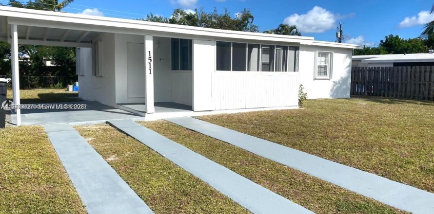 Дом в Помпано-Бич, Флорида 3 спальни, 95.88м2 № 2007680