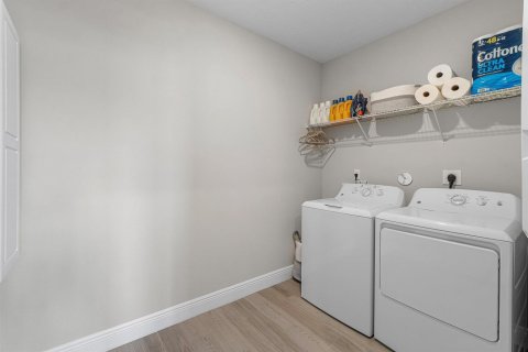House in Deerfield Beach, Florida 3 bedrooms, 195.84 sq.m. № 2245207 - photo 22
